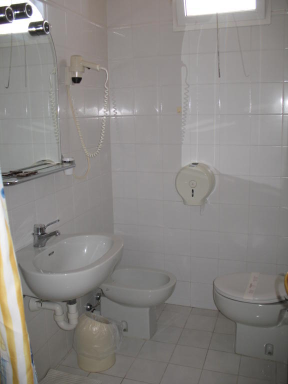 Albergo Paradiso Montecatini Terme Habitación foto